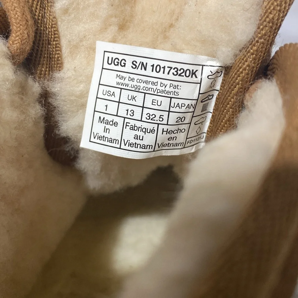 Ugg Neumel Kids Boots - Picture 10 of 12